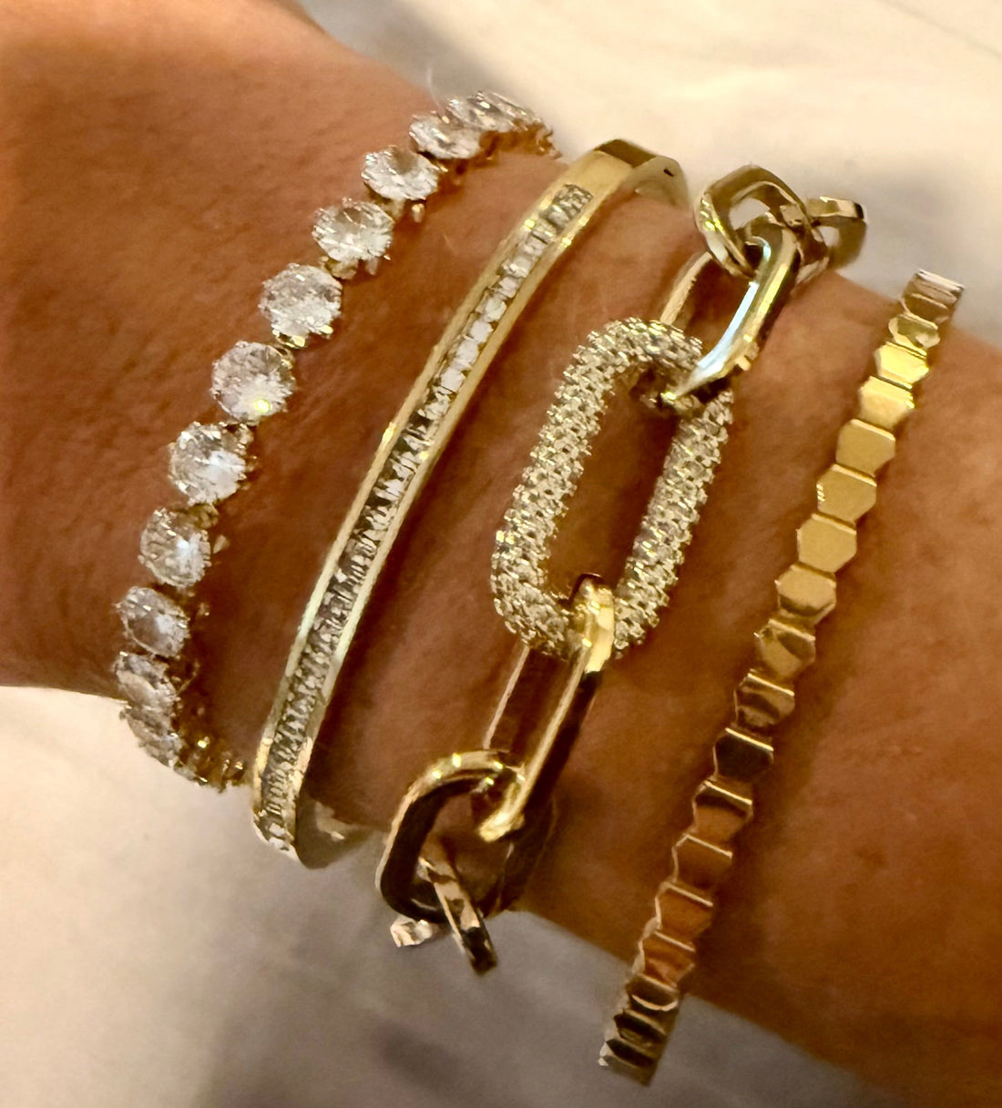 The Ultimate Guide to Stacking and Layering Jewelry Like a Pro