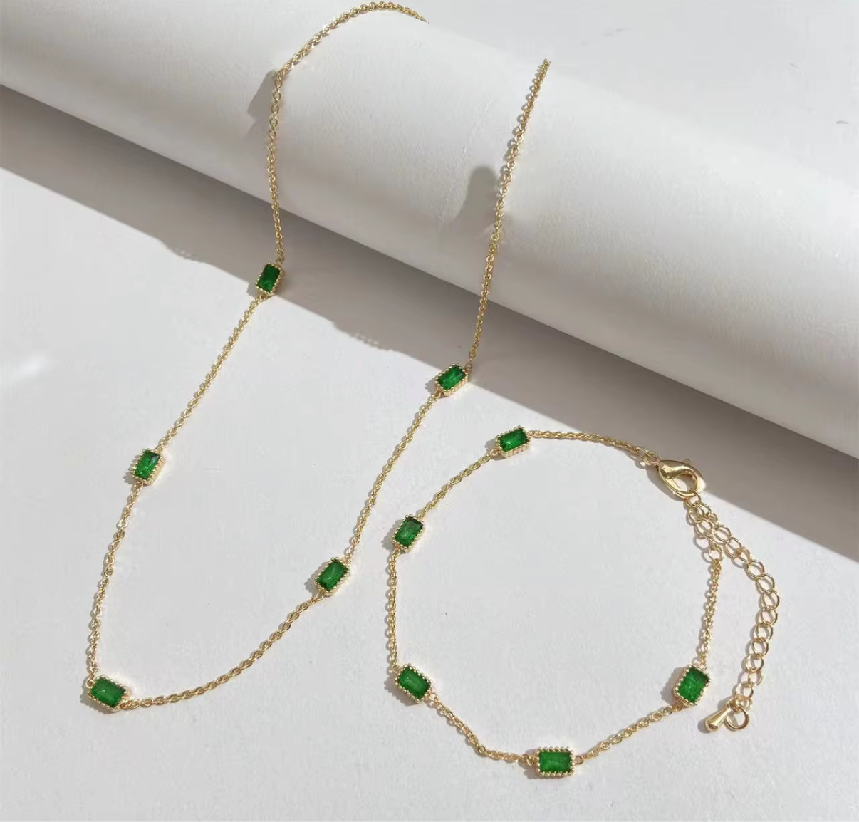 Green Glam Necklace