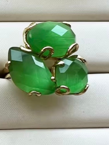Cat Eye Stone Flower Ring